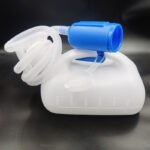 2000ml Male Urinal Bottle - Portable Urine Container for Home & Travel - Image 3