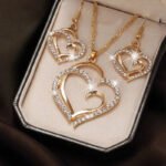 Heart Shaped Rhinestone Jewelry Set for Women - Image 5