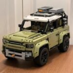 Technical Rover Defender Collector'S Building Blocks Set - Image 6