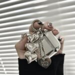Electroplated 3D Heart + Bracelet Apple AirPods 1/2 - Image 8