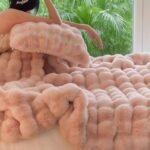 Pink Luxury Tuscany Fleece Rabbit Fur Bubble Blanket (180 x 200 CM) - Double-Sided Thickened Soft Plush Bedding & Large Bed Blanket - Image 2