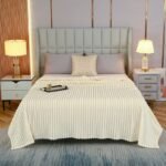 100*150cm Beige Solid Colour Flannel Throw Blanket - Thick Double-Sided Fleece with Ribbed Texture - Soft throw blanket& Lightweight for Sofa, Bed, Office Nap, Air-Conditioned Rooms - Durable, Machine Washable, Non-Shedding